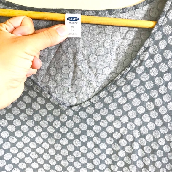 Old Navy Shirt Womens XL Extra Large Gray Polka Dot Sleeveless Top - Picture 4 of 7